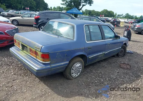 1992 Dodge Spirit z USA, uszkodzony, nr VIN 1B3XA46K1NF176704